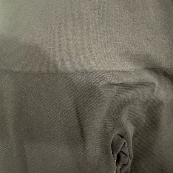 Spanx Leggings with Side Zippers. Lightly used. Size M. Black - Picture 3 of 3